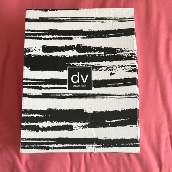 Dolce Vita NWB Elegant Black Over-the-Knee Boots, Size 9 - Picture 11 of 12